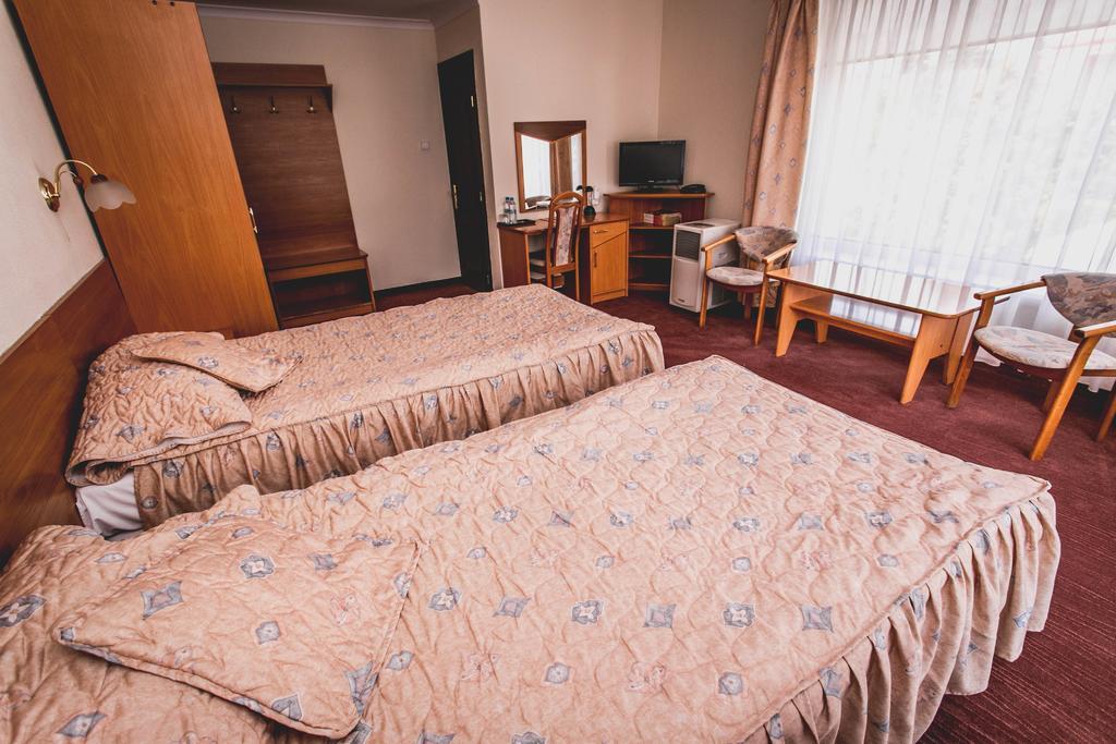 Hotel Twins وارسو المظهر الخارجي الصورة